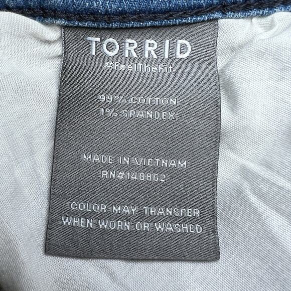 Torrid Feel The Fit Mid Rise Slim boot Vintage Stretch Jeans Women’s Size 26R - Picture 4 of 6